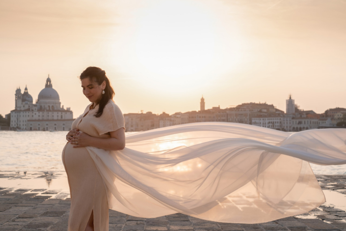 servizio fotografico venezia - gravidanza al tramonto