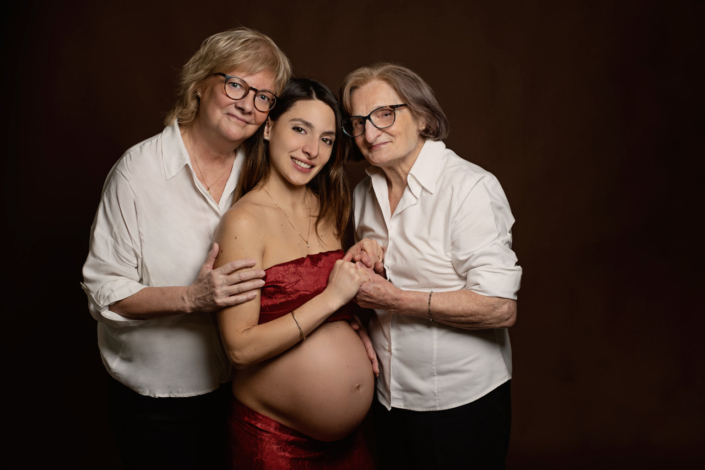 servizio fotografico gravidanza con le nonne