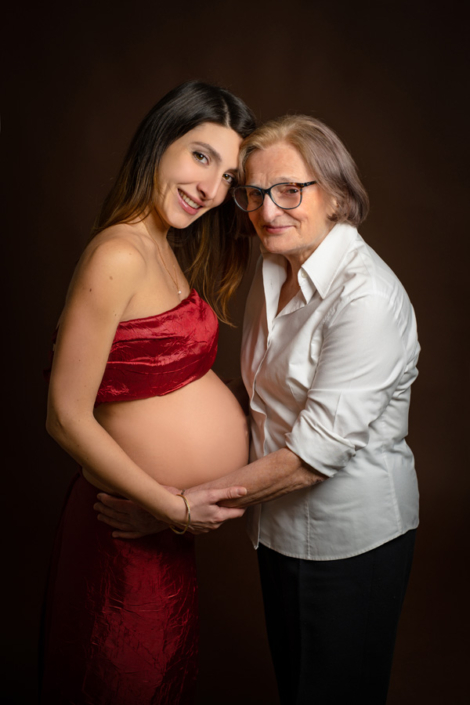 servizio fotografico gravidanza con la bisnonna
